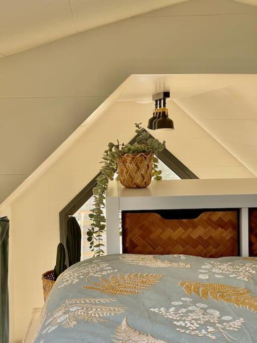 Tiny House With Sauna & Jacuzzi Near Amsterdam Vijfhuizen Exteriér fotografie