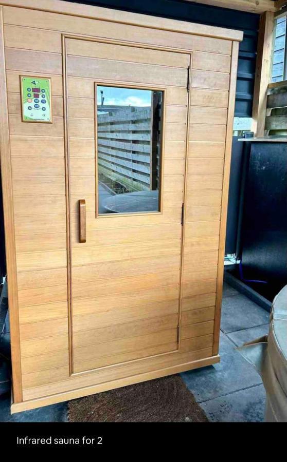 Tiny House With Sauna & Jacuzzi Near Amsterdam Vijfhuizen Exteriér fotografie